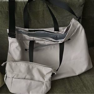 everlane duo! renew transit weekender and catch all case in warm quartz